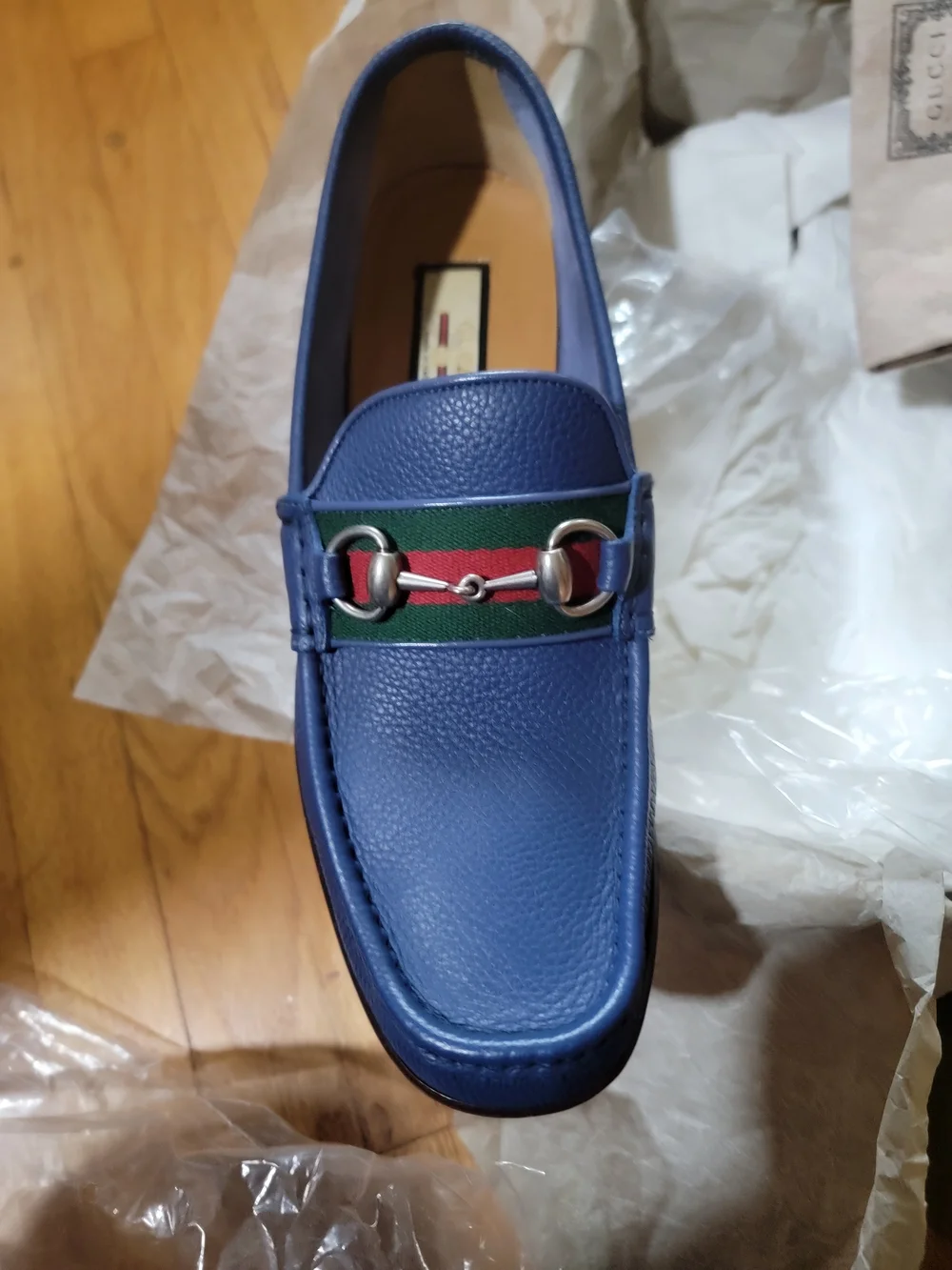 Gucci Men’s Blue Leather Loafers with signature detailing. Size 8.5. US 9.